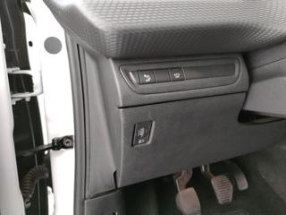 PEUGEOT 2008 usata, con Boardcomputer