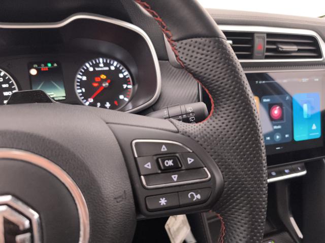 MG ZS usata, con USB