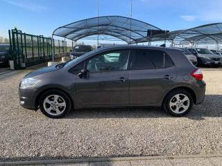 TOYOTA Auris usata, con Cerchi in lega