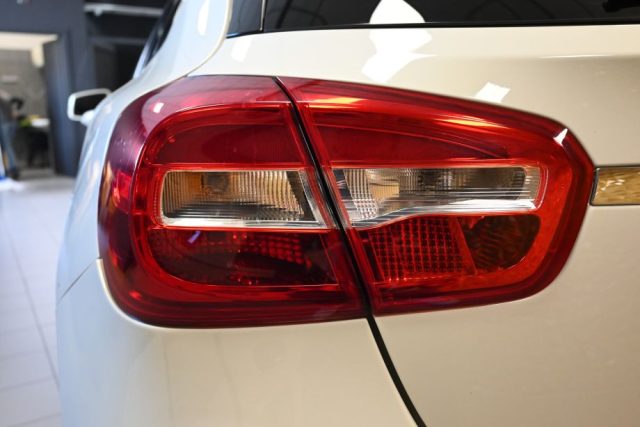 MERCEDES-BENZ GLA 180 usata 22