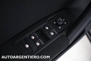 VOLKSWAGEN Tiguan usata, con Autoradio