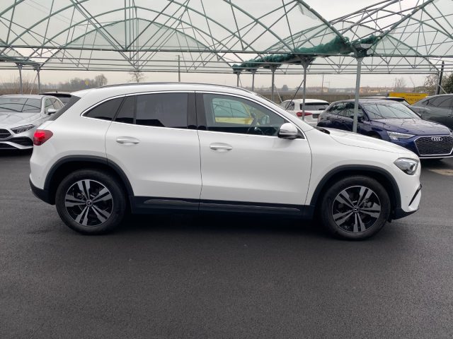 MERCEDES-BENZ GLA 200 usata, con Cerchi in lega