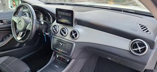 MERCEDES-BENZ GLA 200 usata, con Telecamera per parcheggio assistito