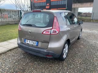 RENAULT Scenic usata, con Autoradio
