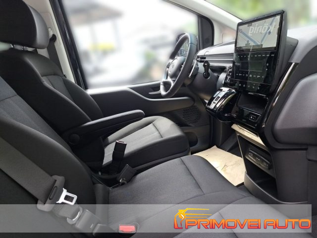 HYUNDAI Staria usata, con Autoradio