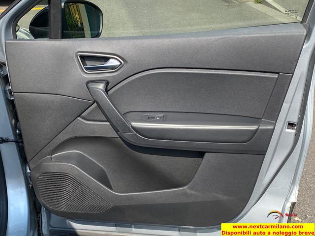 RENAULT Captur usata, con USB