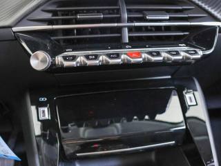 PEUGEOT 208 usata, con Isofix