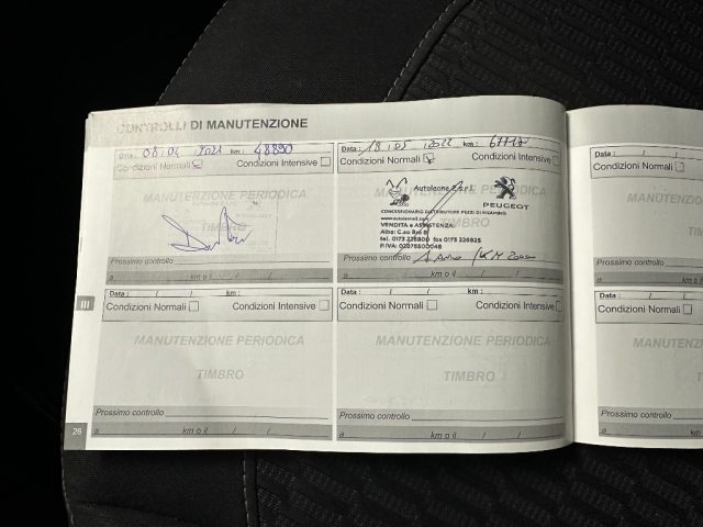 PEUGEOT 208 usata, con Autoradio digitale