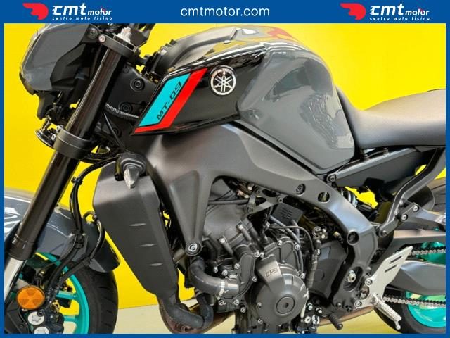 YAMAHA MT-09 usata 3