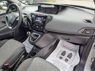 LANCIA Ypsilon usata, con Sedile posteriore sdoppiato