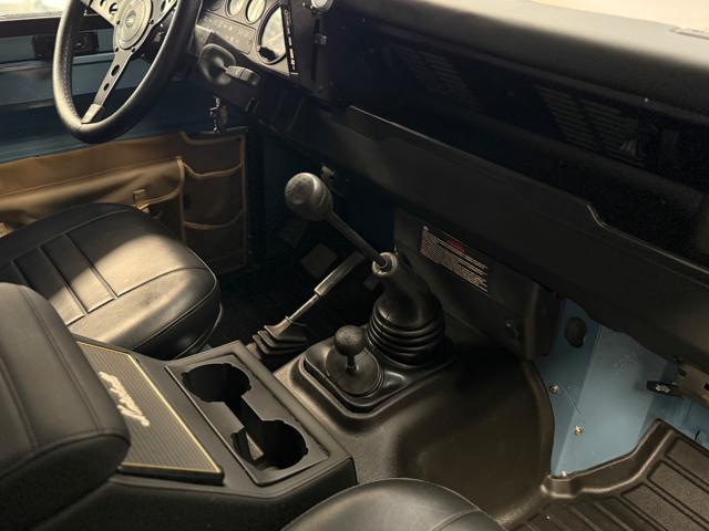 LAND ROVER Defender usata 15