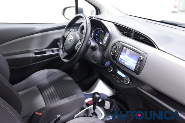TOYOTA Yaris usata 38