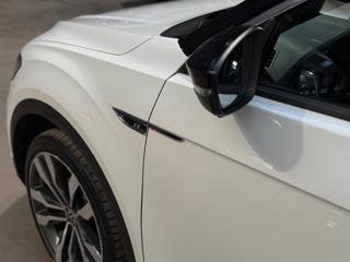 VOLKSWAGEN T-Roc usata, con Sedile posteriore sdoppiato