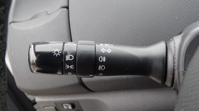 TOYOTA Yaris usata 86