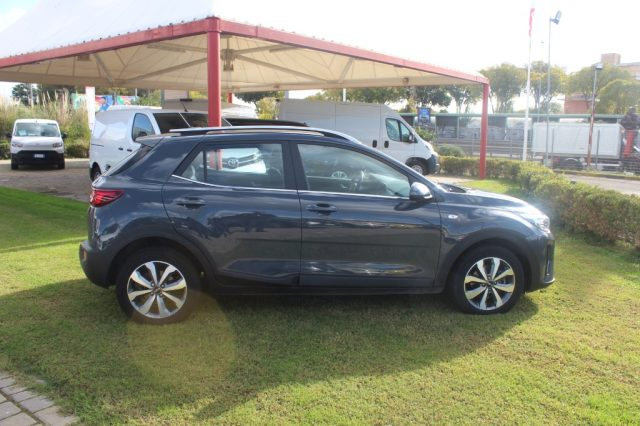 KIA Stonic usata, con Autoradio digitale