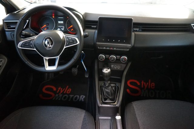 RENAULT Clio usata, con Autoradio