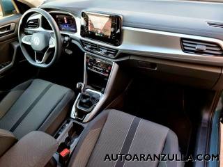 VOLKSWAGEN T-Roc usata, con Controllo automatico clima