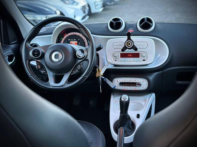 SMART ForFour usata, con USB