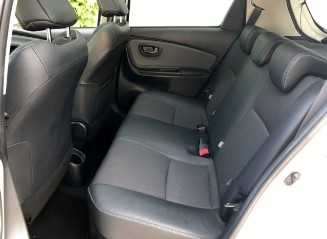 TOYOTA Yaris usata, con Fendinebbia