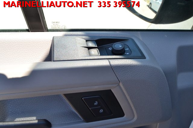 VOLKSWAGEN Crafter usata, con Touch screen