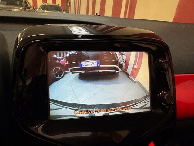 TOYOTA Aygo usata, con Controllo automatico clima