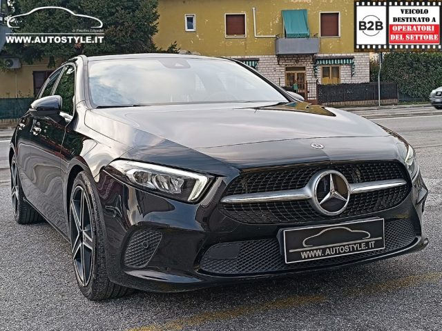 MERCEDES-BENZ A 180 usata, con Touch screen