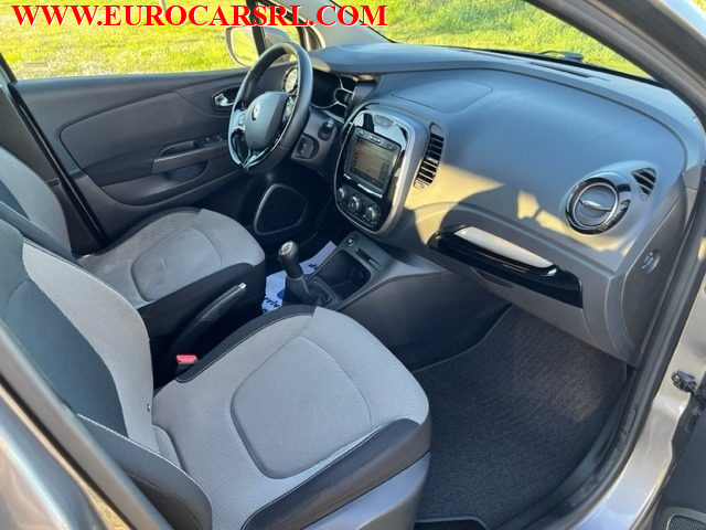 RENAULT Captur usata, con Volante multifunzione