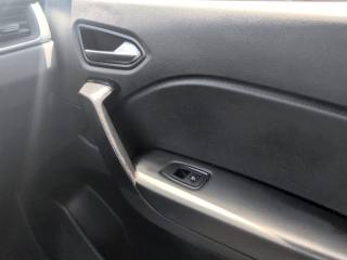 RENAULT Captur usata, con Autoradio digitale