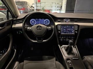 VOLKSWAGEN Passat usata, con ESP