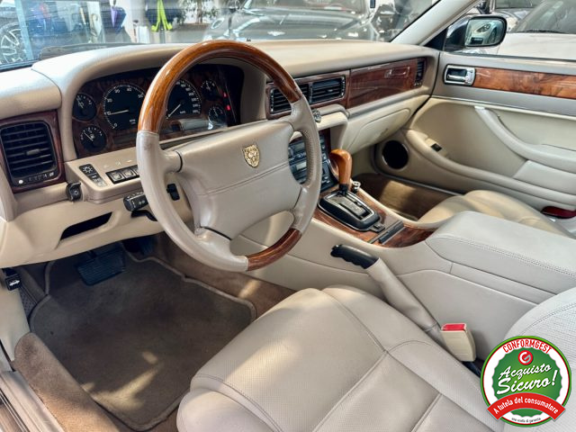 JAGUAR XJ usata, con Chiusura centralizzata