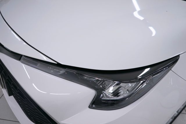 TOYOTA Corolla usata, con Luci diurne