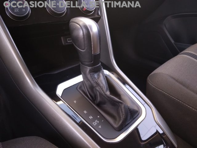 VOLKSWAGEN T-Roc usata, con Sedile posteriore sdoppiato