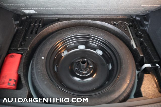 VOLKSWAGEN Tiguan usata, con Isofix