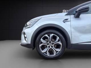 RENAULT Captur usata, con Sensori di parcheggio posteriori