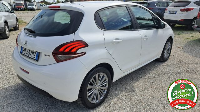 PEUGEOT 208 usata, con Climatizzatore