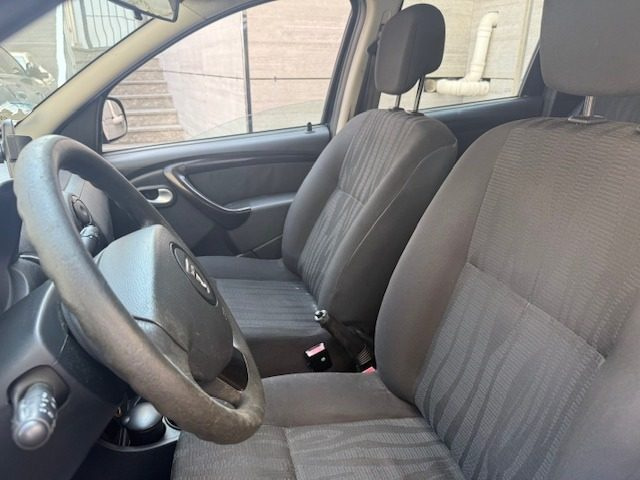 DACIA Duster usata, con USB