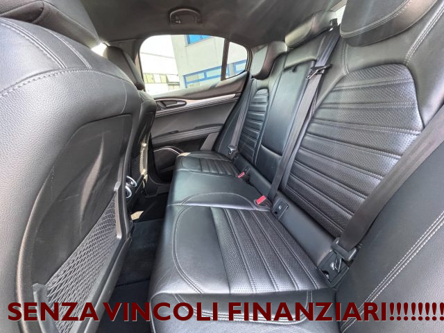 ALFA ROMEO Stelvio usata, con Controllo automatico clima
