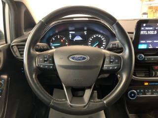 FORD Fiesta usata, con Fari Xenon