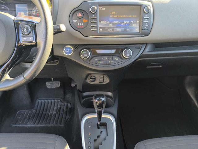 TOYOTA Yaris usata 19