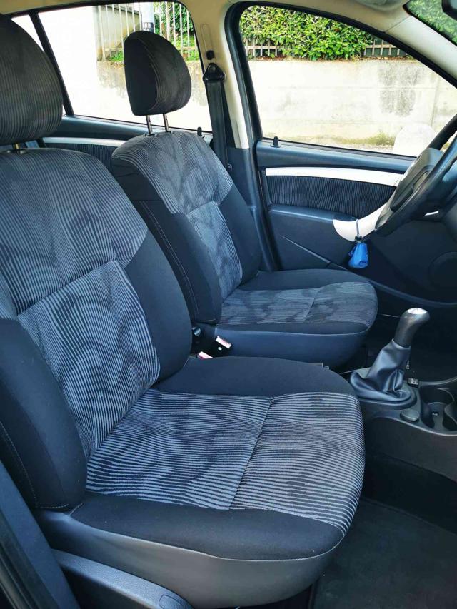DACIA Sandero usata, con Sedile posteriore sdoppiato