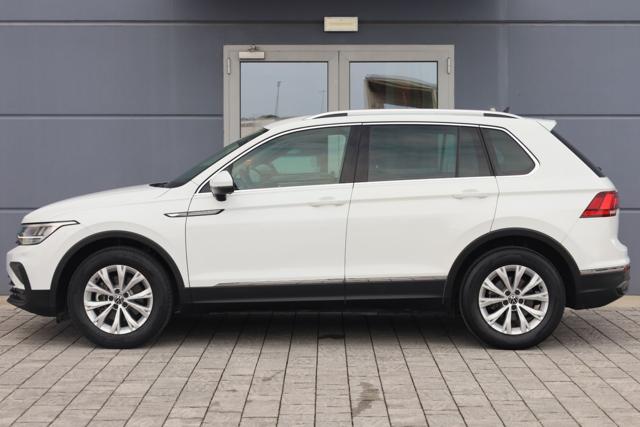 VOLKSWAGEN Tiguan usata, con Spoiler