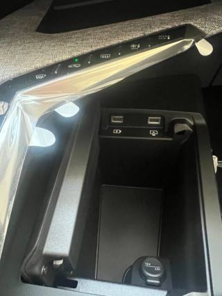 PEUGEOT 3008 usata, con MP3