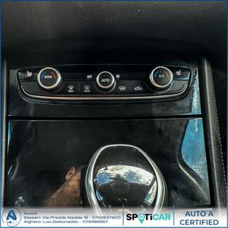 OPEL Grandland X usata, con Sedile posteriore sdoppiato