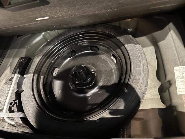 VOLKSWAGEN T-Roc usata, con Sedile posteriore sdoppiato