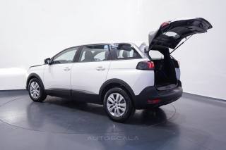 PEUGEOT 5008 usata 37