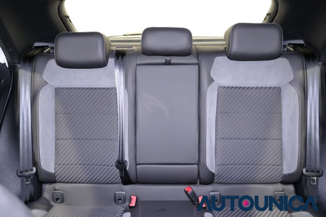 VOLKSWAGEN T-Roc usata, con Isofix