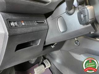 PEUGEOT 3008 usata, con Volante in pelle