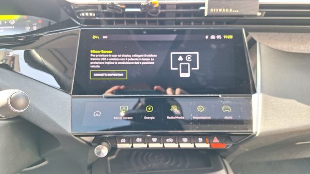 PEUGEOT 308 usata, con USB