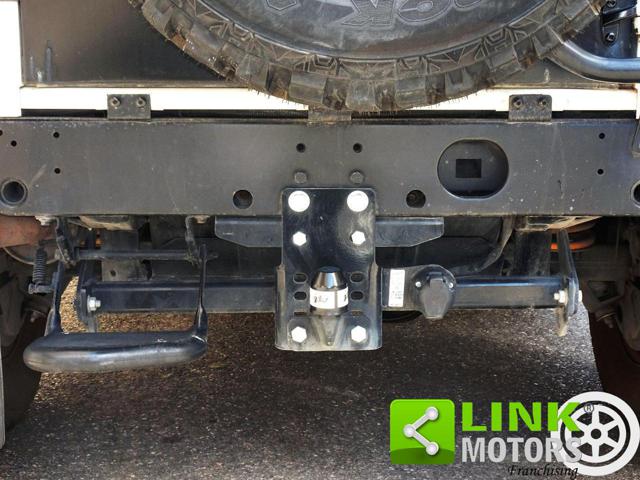 LAND ROVER Defender usata 17