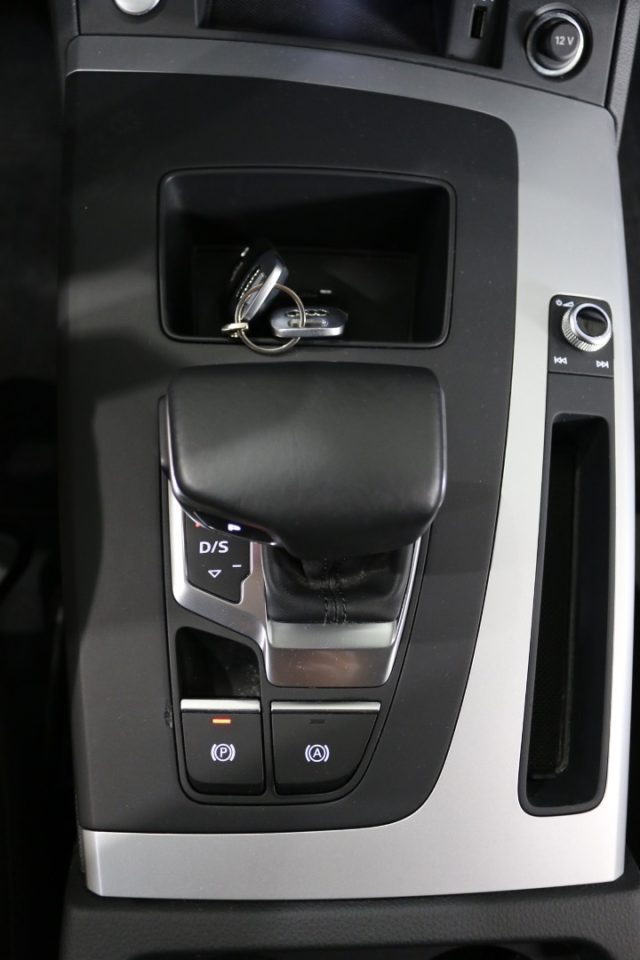 AUDI Q5 usata, con Riconoscimento dei segnali stradali
